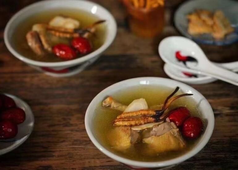 <a href=http://www.jiangnongst.com/chifa/ target=_blank class=infotextkey>冬蟲夏草的吃法</a>