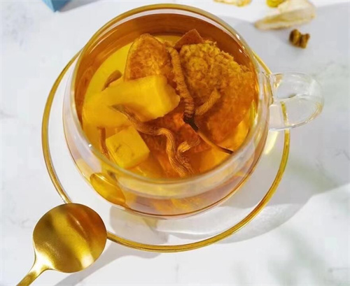 冬蟲夏草營養(yǎng)酒的制作方法 冬蟲夏草怎么泡酒？