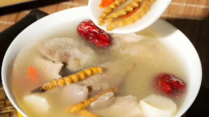 冬蟲(chóng)夏草魚丸湯怎么做